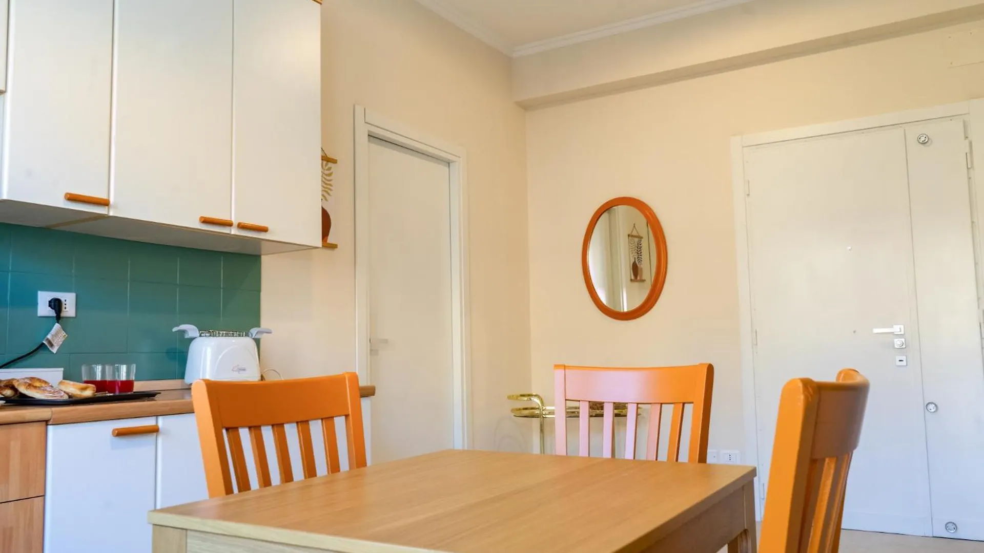 Elegant And Comfortable Stay Between Rome And The Castelli Albano Laziale Italy